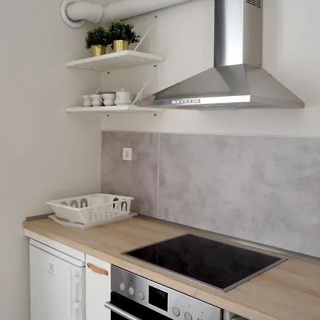 Cache - Bright One-bedroom In By Flat Mаnager Daire Sofya