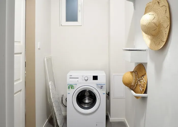 Cache - Bright One-bedroom In By Flat Mаnager